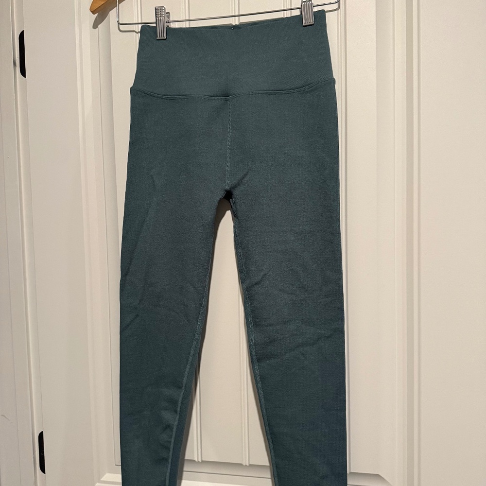 NWOT Spiritual Gangster x Peloton Love Sculpt 7/8 Leggings XS/S